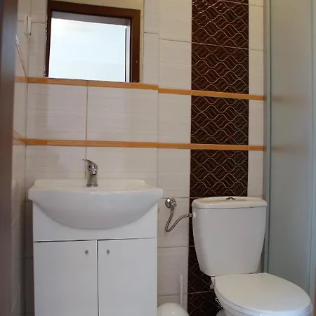 Amiro Πανσιόν