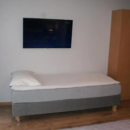 Amiro Πανσιόν