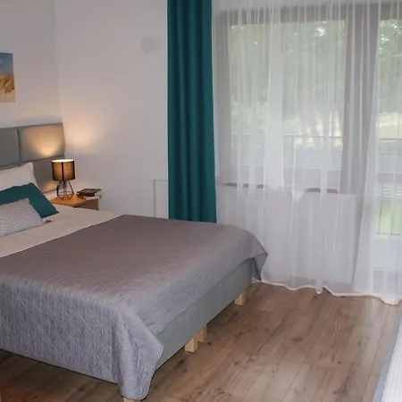 Amiro Πανσιόν