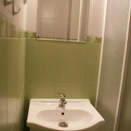 Amiro Πανσιόν 3*