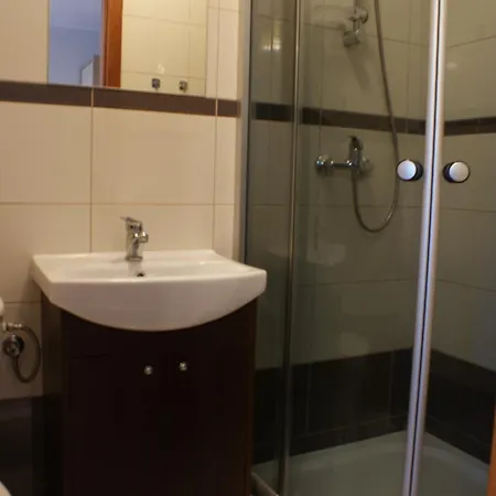 Amiro Πανσιόν 3*